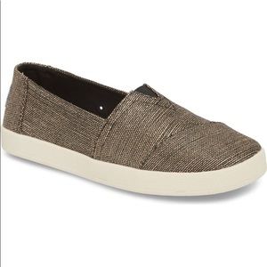NWOT Toms Avalon Slip-On Sneakers